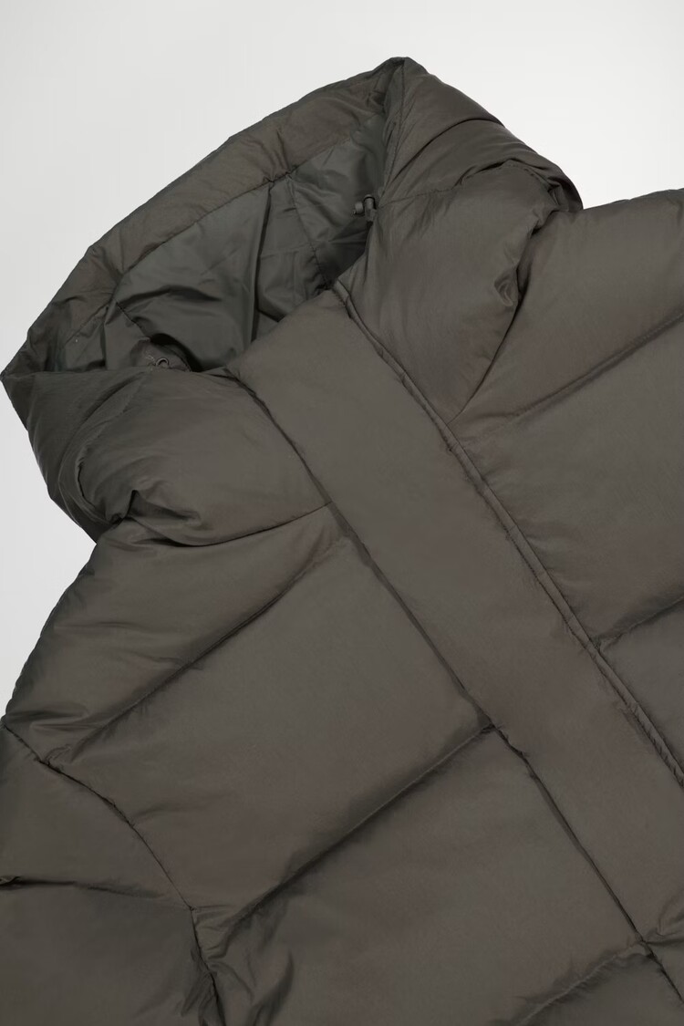 No Nationality 07 Matthew 8245 Down Jacket 'Dark Army'