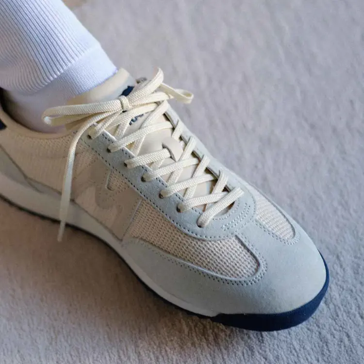 Karhu Mestari 'Foggy Dew / Turtledove'