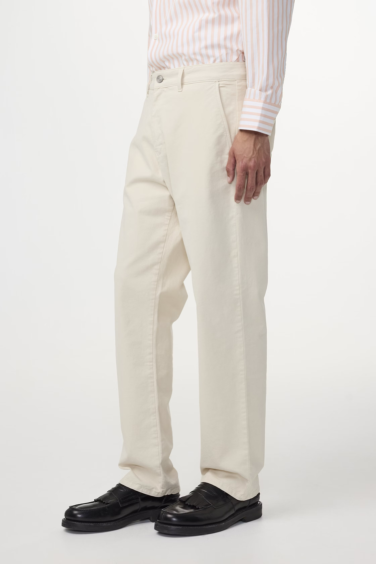 No Nationality 07 Aden 1923 Straight Leg Regular fit Chino 'Ivory'