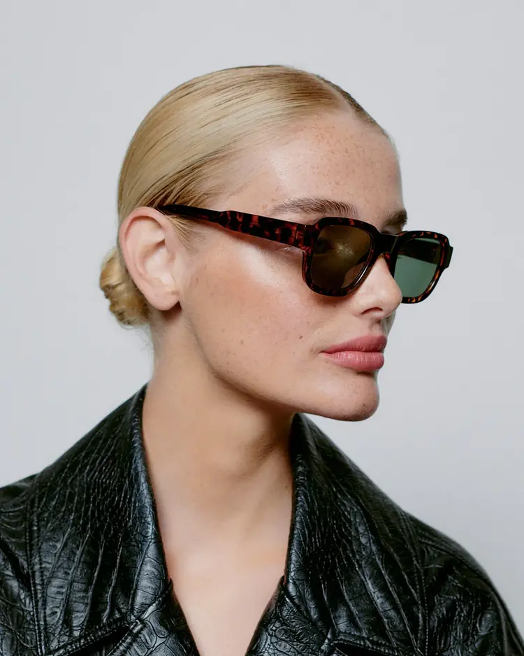 A.Kjaerbede Halo 'Demi Tortoise'