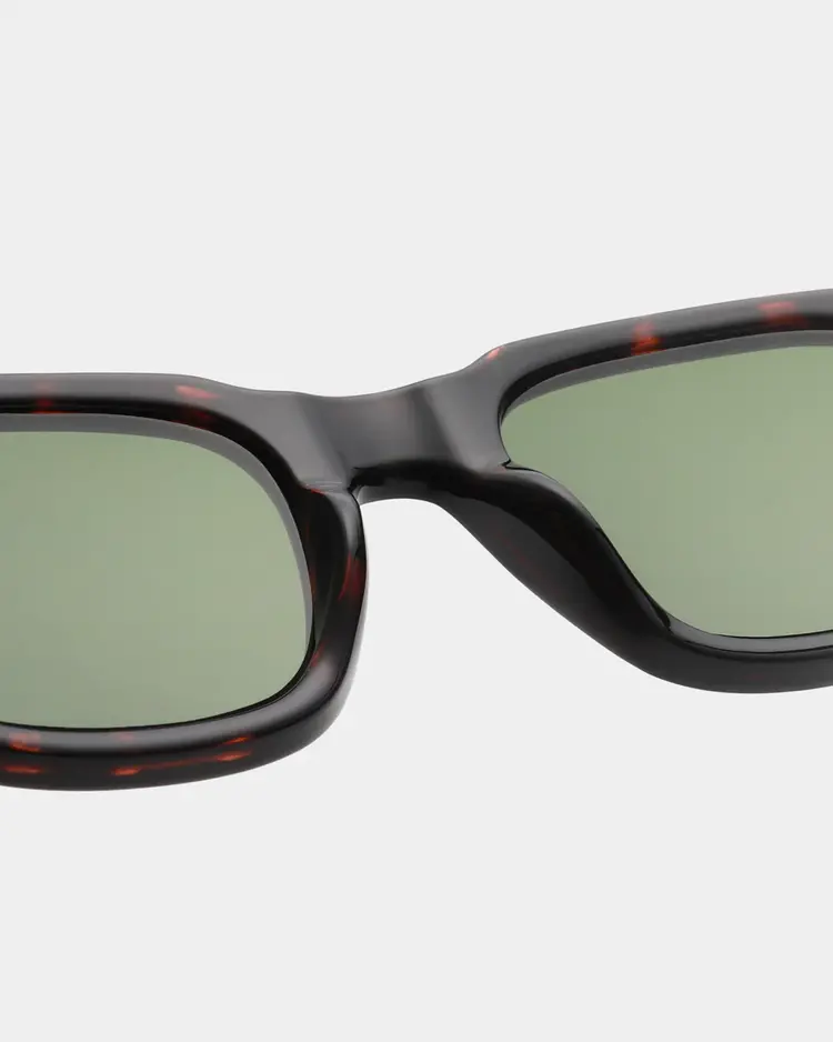 A.Kjaerbede Halo 'Demi Tortoise'