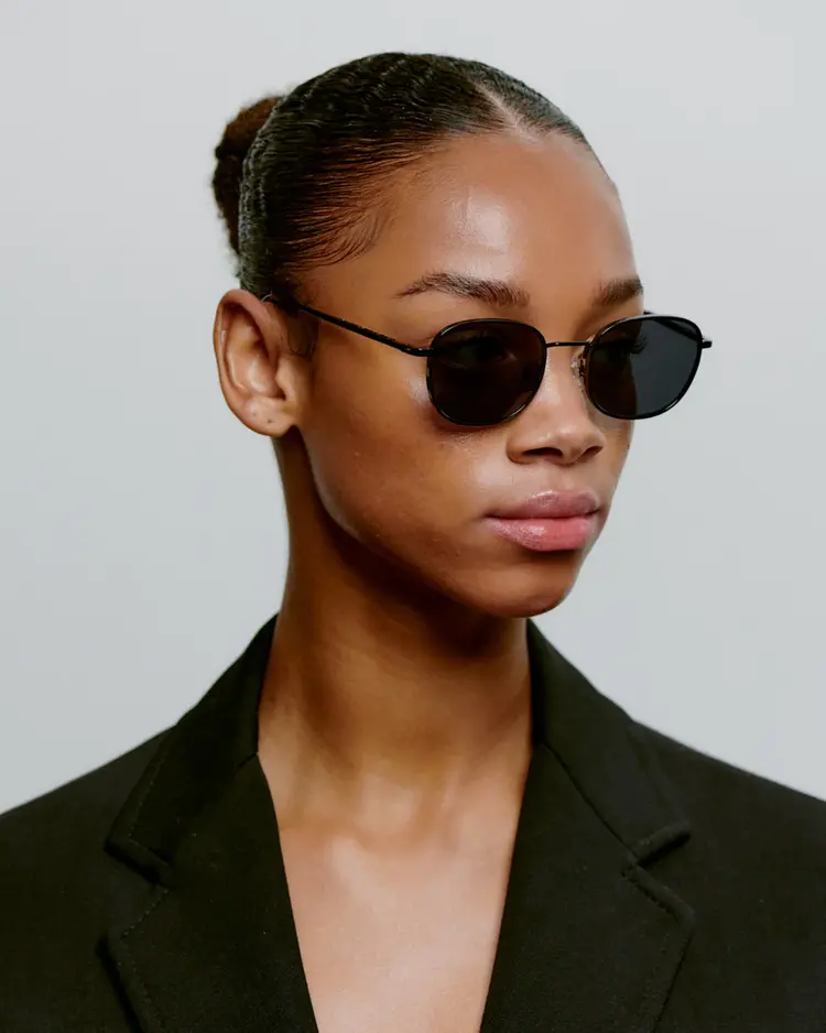 A.Kjaerbede Hello 'Black'