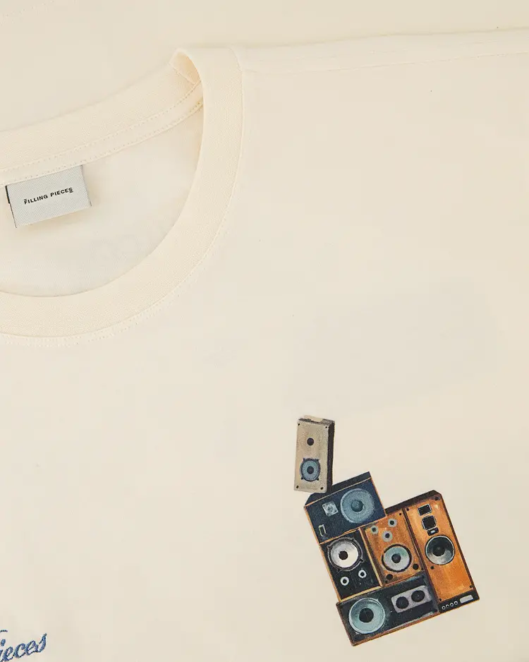 Filling Pieces T-Shirt Speaker Wall 'Antique White'