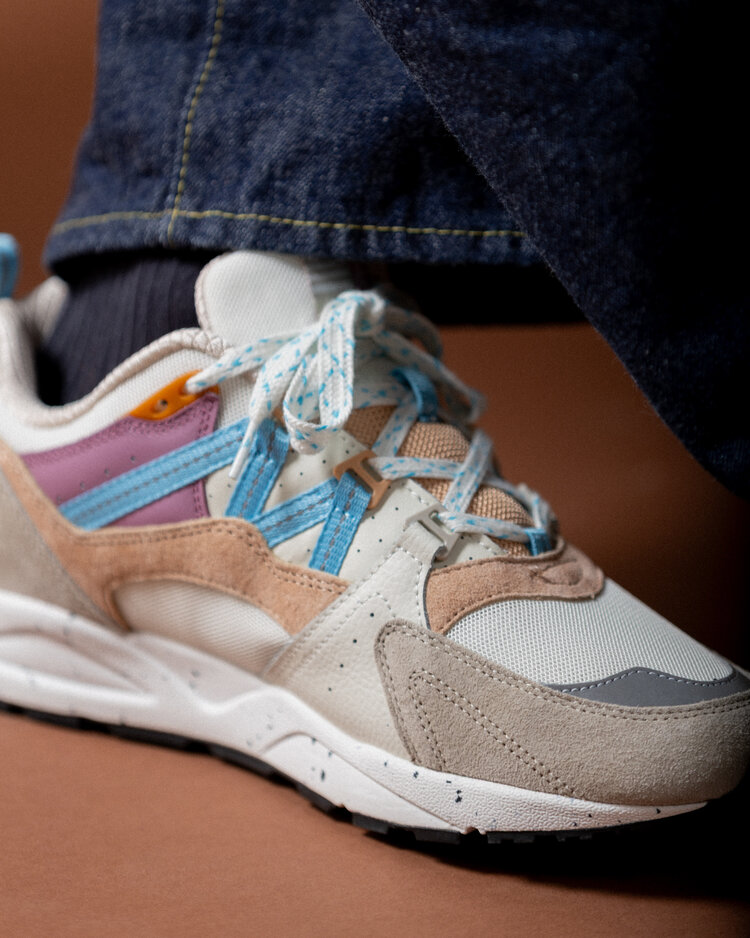 Karhu Fusion 2.0 'Silver Lining / Milky Blue'