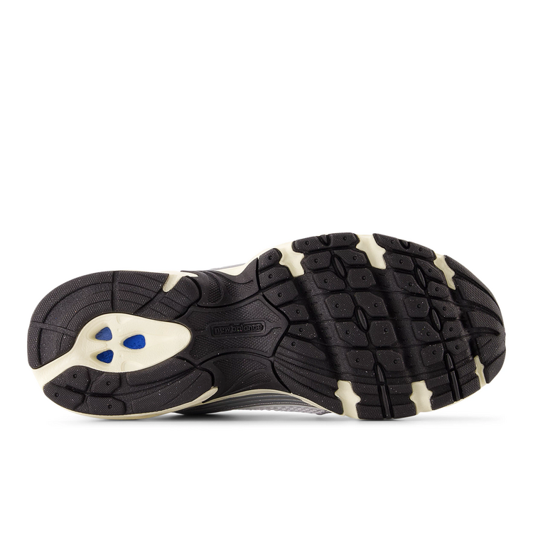 New Balance U530ESA 'Silver metallic / Black cement'