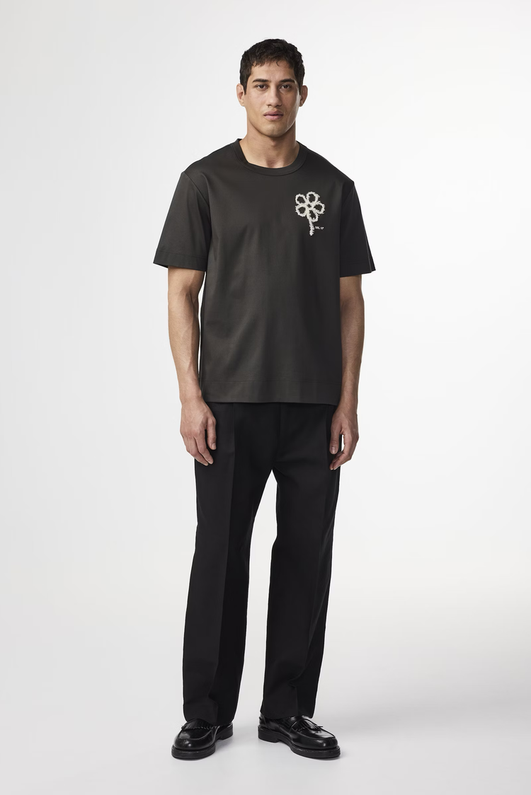 No Nationality 07 Pedro EMB SS T-shirt 3525 'Dark Army'