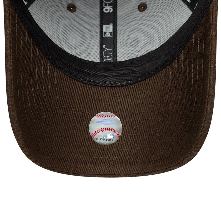 New Era Detroit Tigers 9FORTY Melton Wool Dettig 'Brown / White'