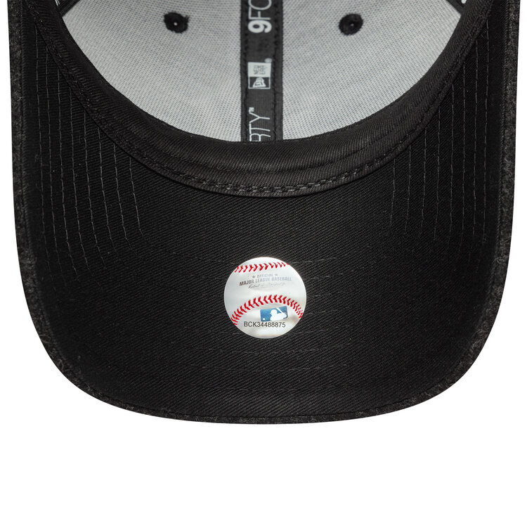 New Era New York Yankees 9FORTY Melton Wool 'Black / White'