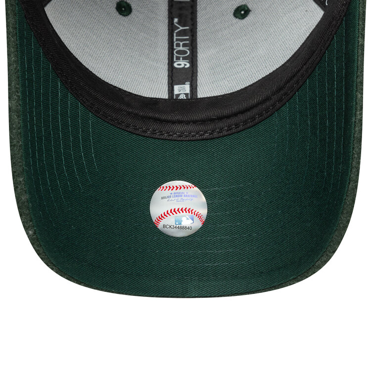 New Era LA Dodgers 9FORTY Melton Wool 'Dark Green / White'