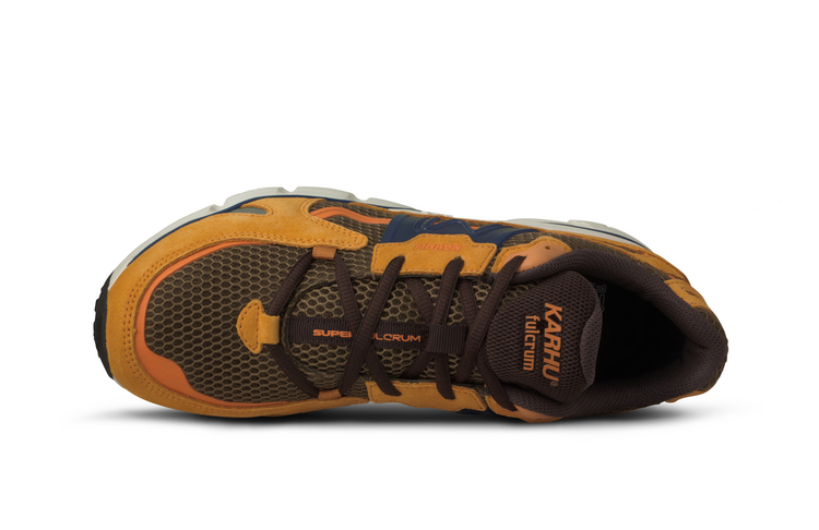 Karhu Super Fulcrum 'Nugget / Navy Peony'