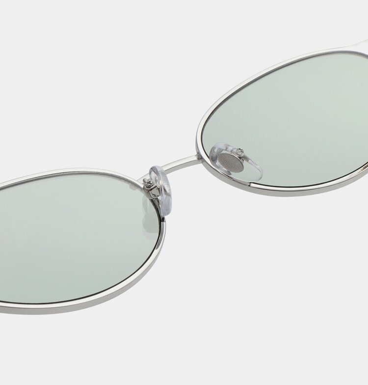 A.Kjaerbede Bella 'Silver Crystal'