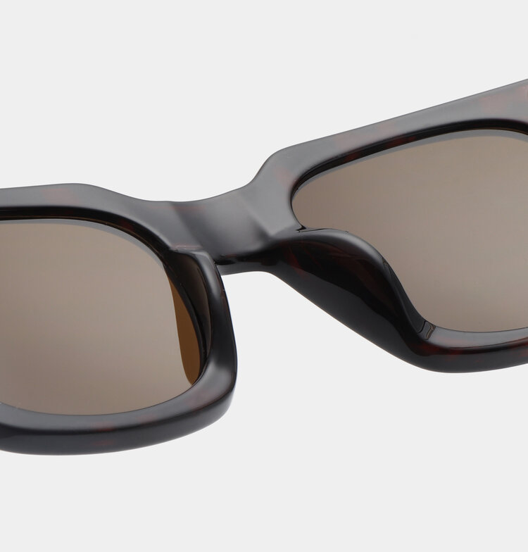 A.Kjaerbede Nancy 'Demi Tortoise'