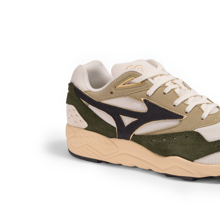 Mizuno Contender 'Pristine / Black Sand / Four Leaf'