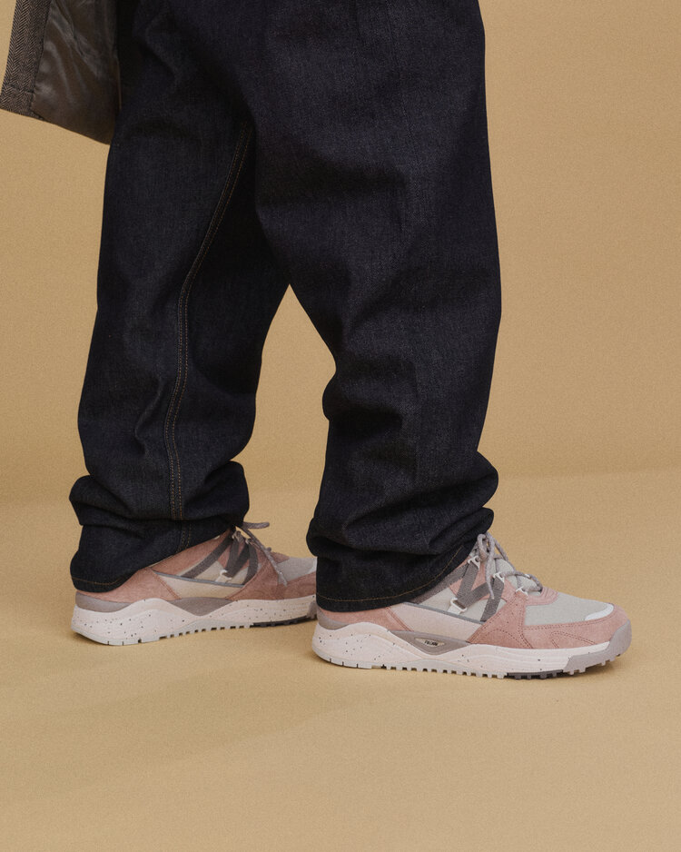 Karhu Fusion XC 'Adobe Rose / Dark Gull Gray'