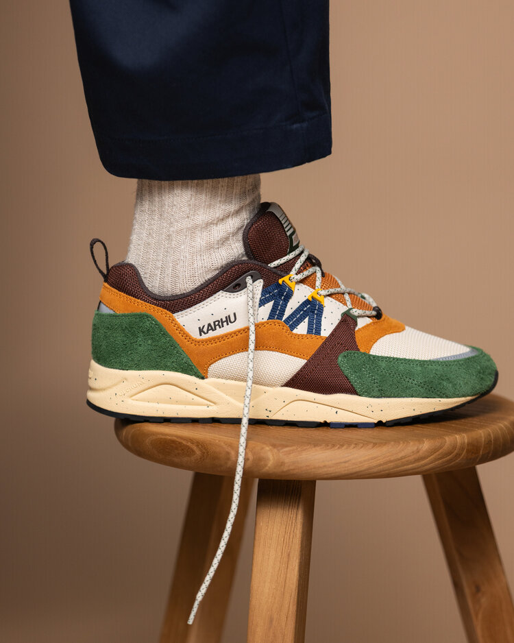 Karhu Fusion 2.0 'Douglas Fir / Navy Peony'