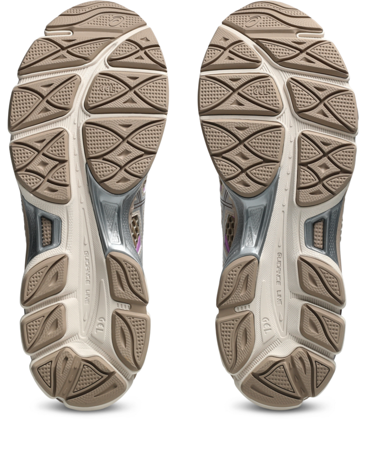 Asics GEL-Cumulus 16 'Cinnamon / Pure Silver'