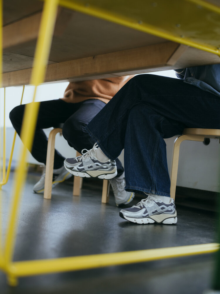 Karhu Super Fulcrum 'Silver / Indigo Vintage'