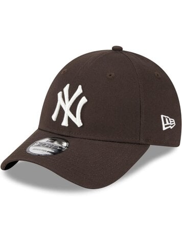 New Era New York Yankees League Essential 9Forty 'Brown'