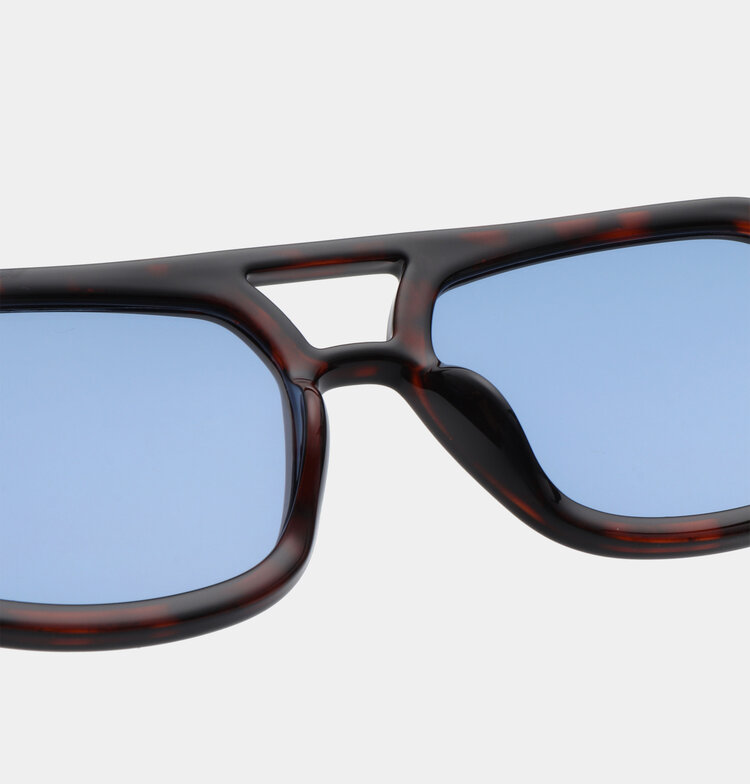A.Kjaerbede Kaya 'Demi Tortoise / Blue'
