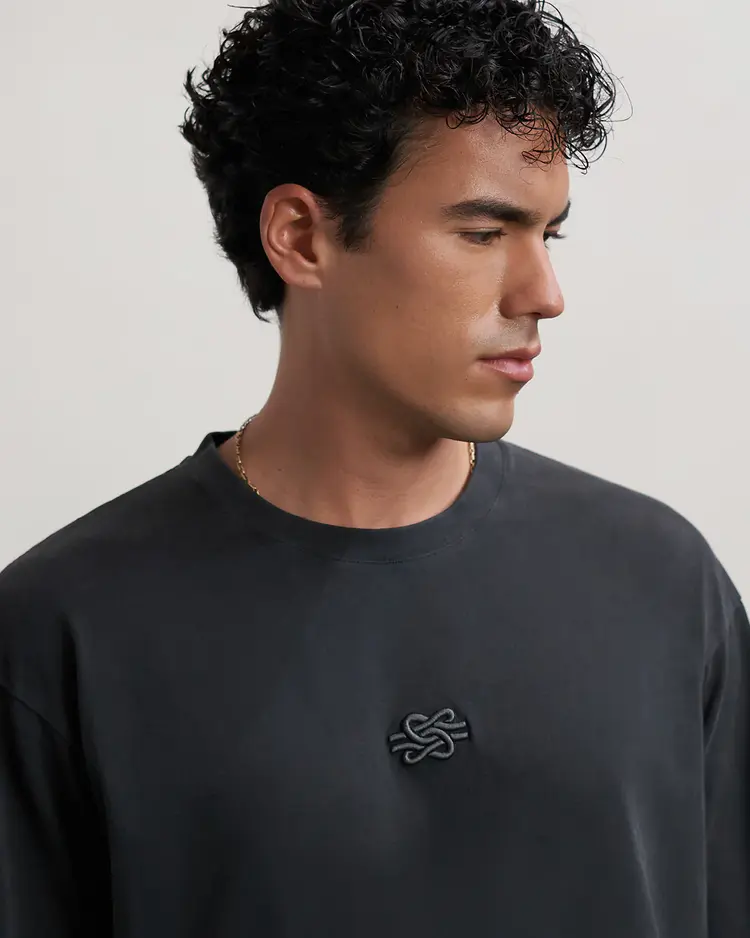 Filling Pieces T-Shirt Boxy Embroidered 'Vintage Black'