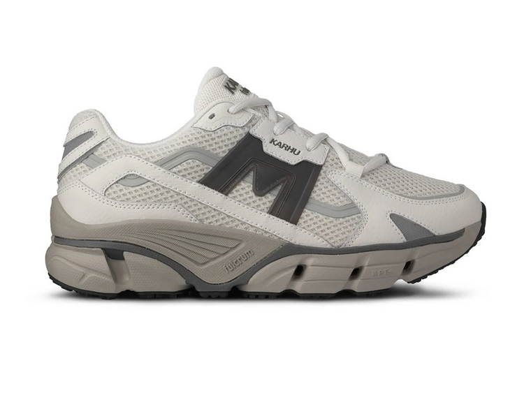 Karhu Karhu Super Fulcrum 'Blanc de Blanc / Dark Gull Gray'