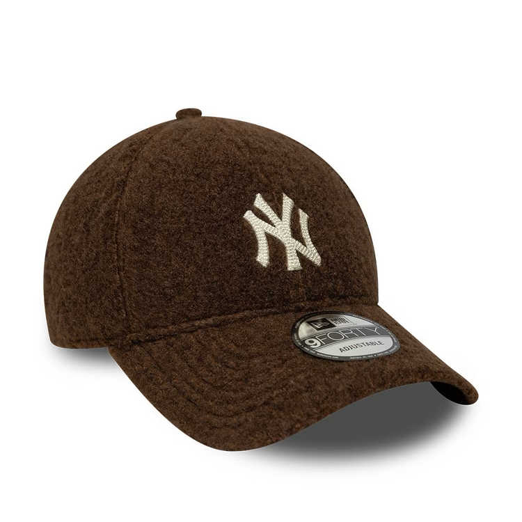New Era New York Yankees Winter Borg 9Forty 'Brown'
