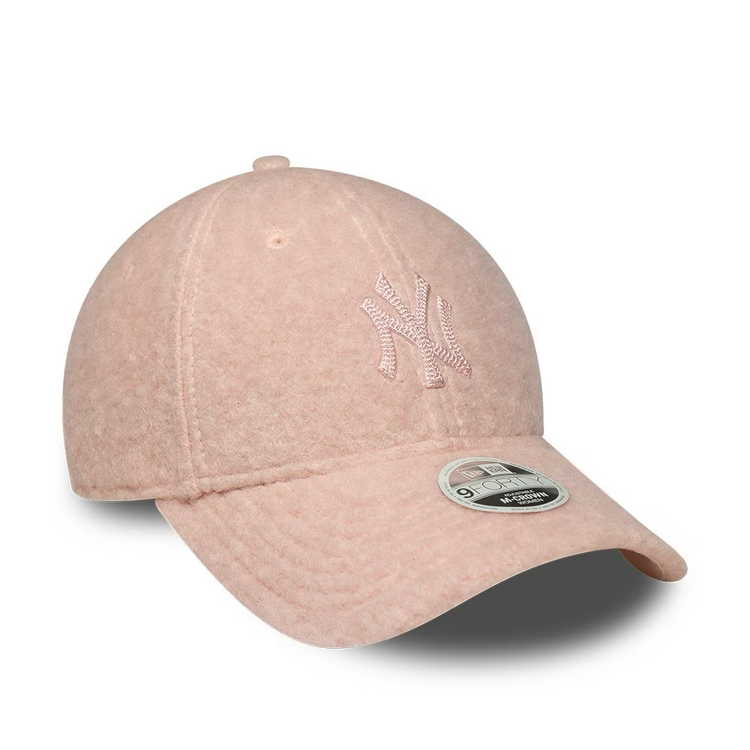 New Era New York Yankees Winter Borg 9Forty 'Pink'