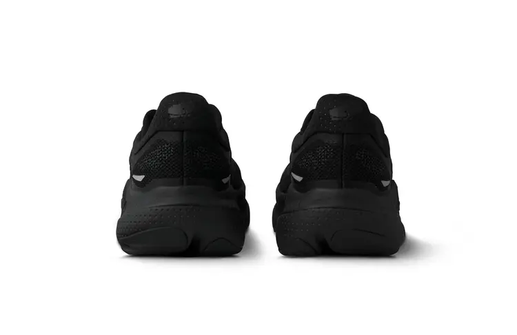 Karhu Mestari Run 2.0 'Black / Black'