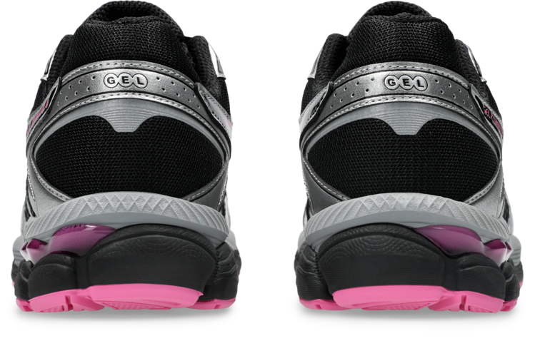 Asics GEL-Cumulus 16 'Black / Dragon Fruit'