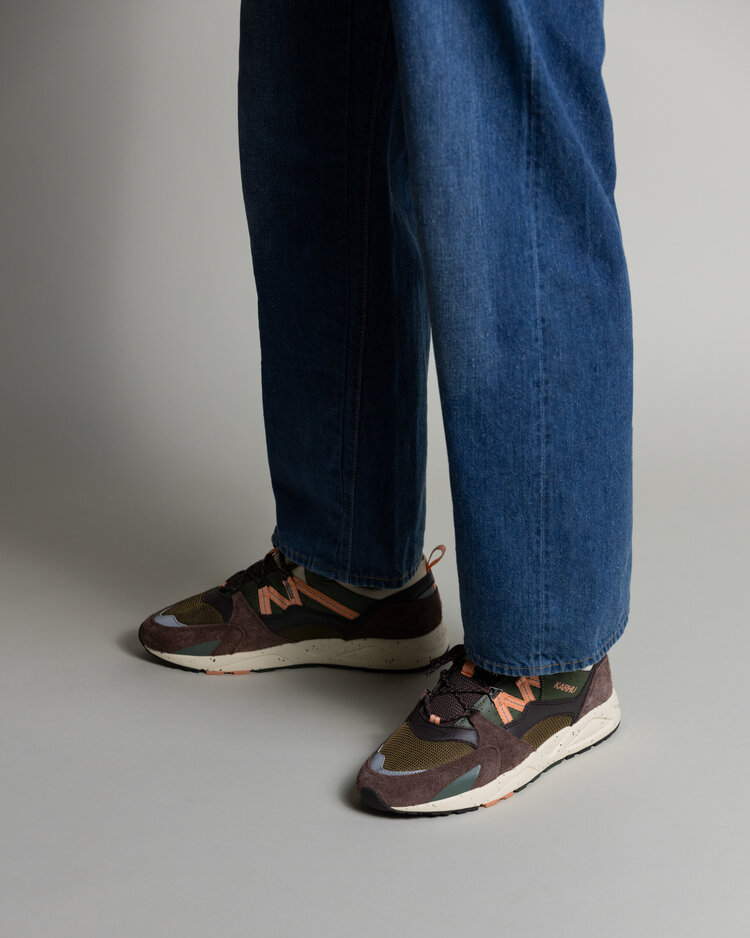 Karhu Fusion 2.0 'Shaved Chocolate / Peach Bloom'