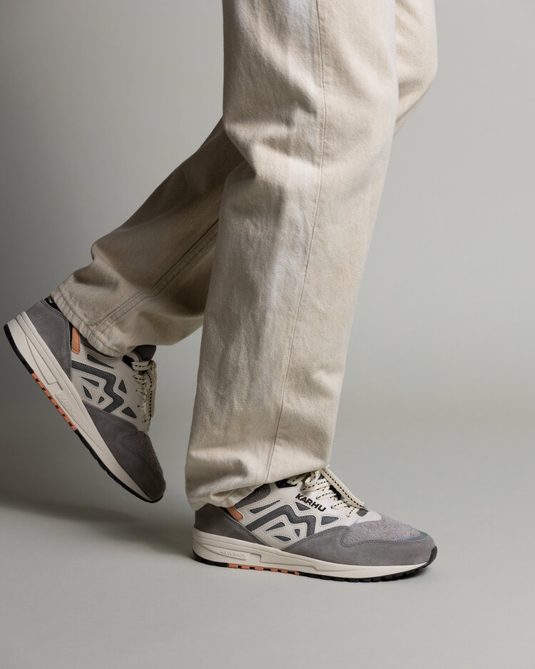 Karhu Legacy 96 'Hematite / Hematite'