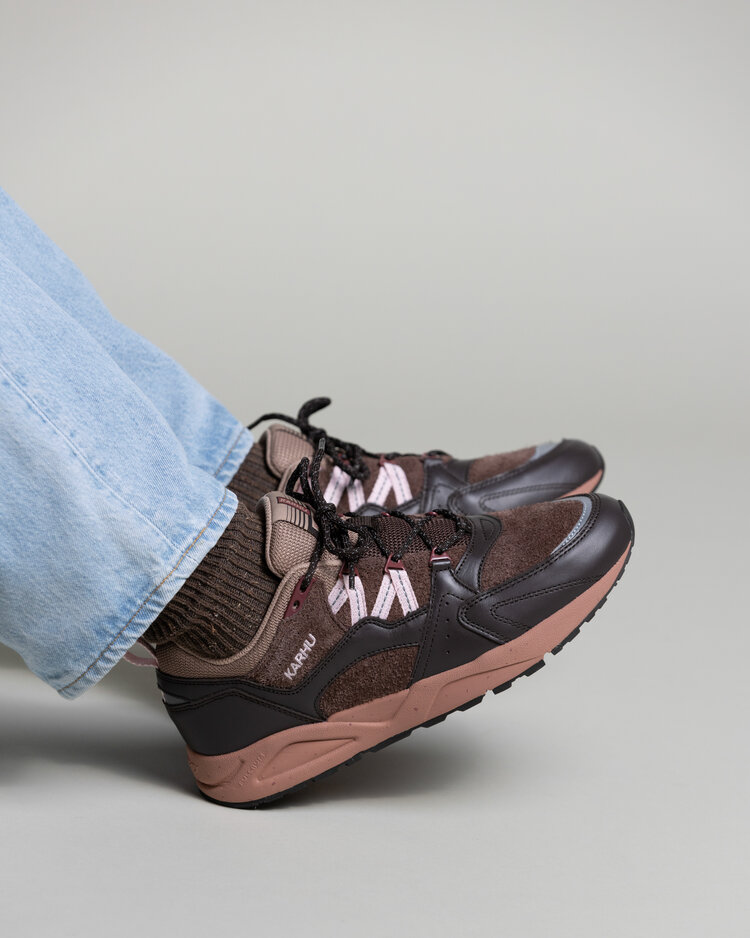 Karhu Fusion 2.0 'Chocolate Torte / Pale Lilac'
