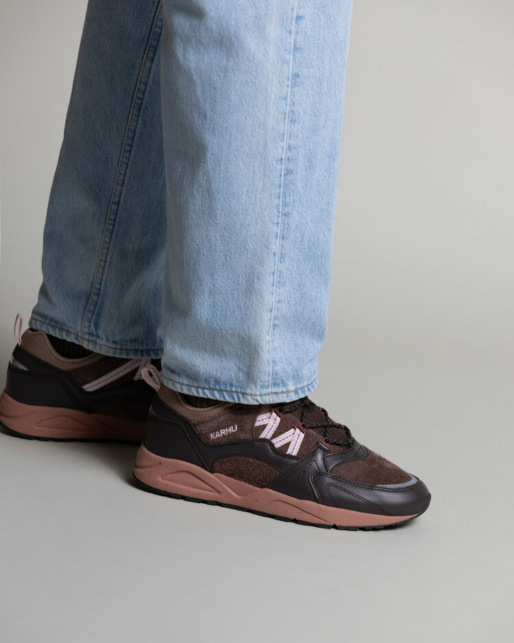 Karhu Fusion 2.0 'Chocolate Torte / Pale Lilac'