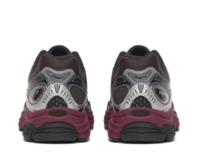 Saucony Progrid Omni 9 'Black / Torte'