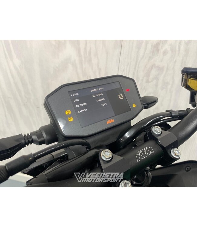 KTM 890 DUKE L (bj 2021) - VERKOCHT