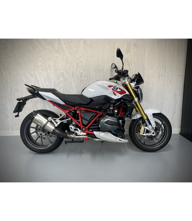 BMW R 1200 R LC (bj 2015)