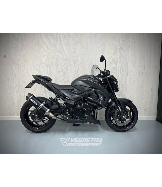 Suzuki  GSX-S 750 (bj 2018) Arrow GERSERVEERD