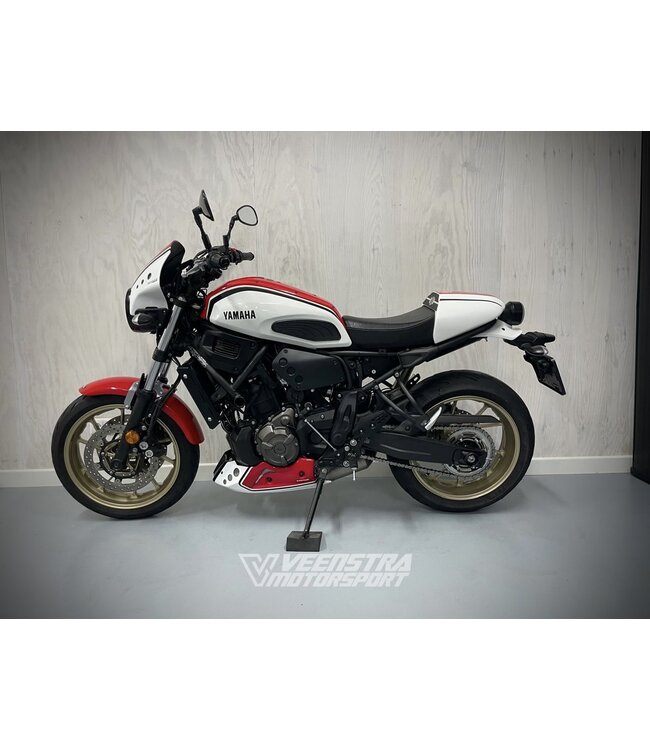 yamaha YAMAHA XSR 700 ABS (2022) AKRAPOVIC VERKOCHT