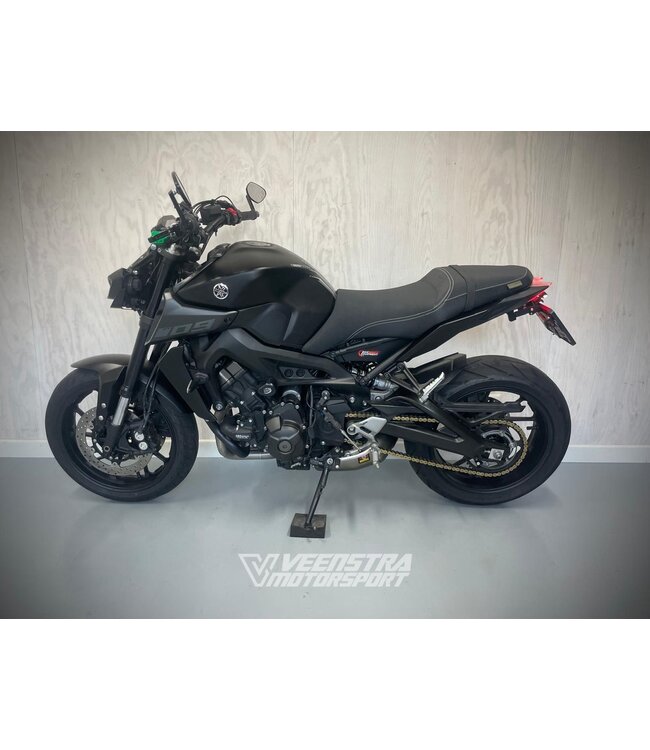 Yamaha YAMAHA MT 09 (bj 2018) AKRAPOVIC
