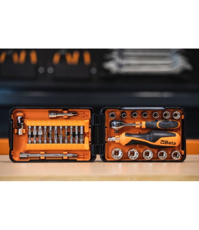 BETA BETA Assortiment van 11 doppen / 21 bits / 7 accessoires