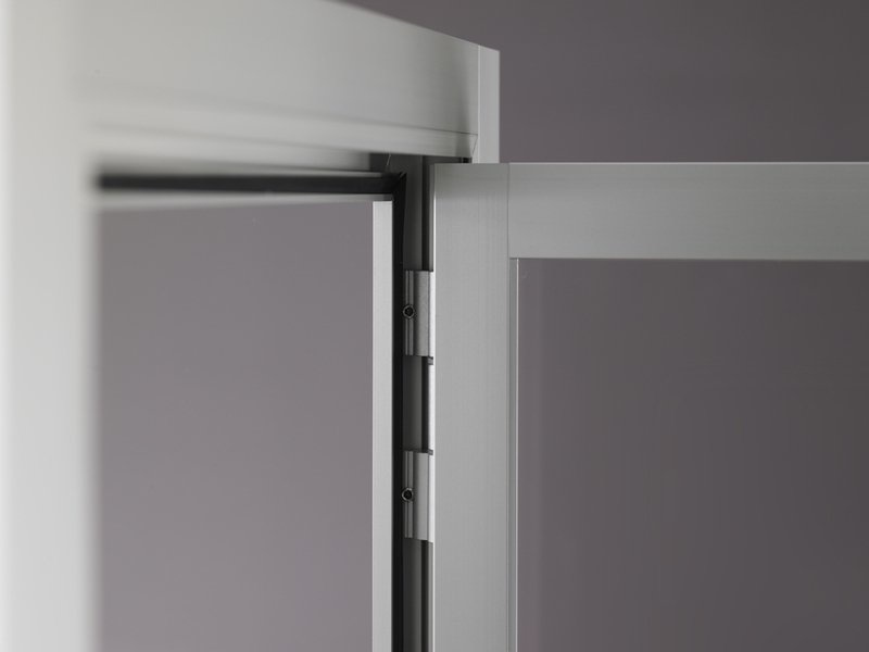 Ausstellungsvitrine V8 1000 silber mit Unterschrank - Staubdicht