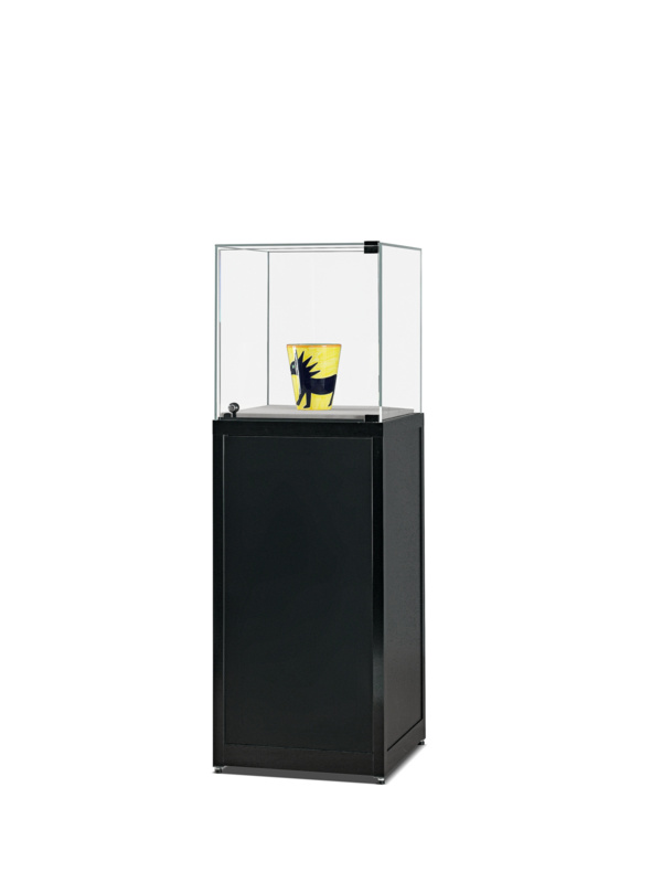 Pedestal showcase SV1 500 black with hinged door