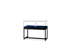 Table showcase TGV 250 1200 black with gassprings