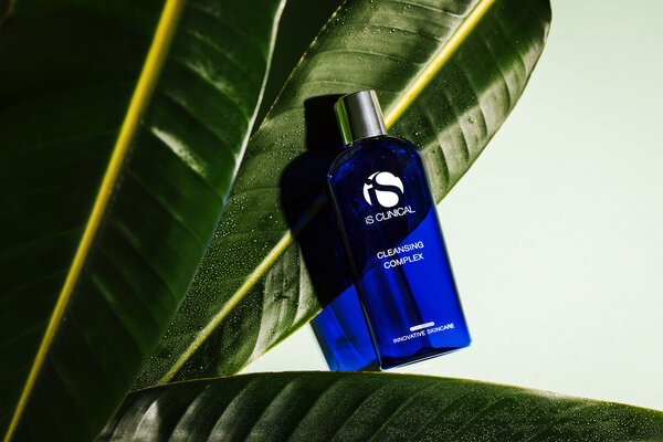 iS Clinical CLEANSING COMPLEX - 180ml iS Clinical CLEANSING COMPLEX - 180ml