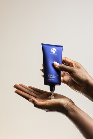 iS Clinical CLEANSING COMPLEX POLISH - 120ml iS Clinical CLEANSING COMPLEX POLISH - 120ml