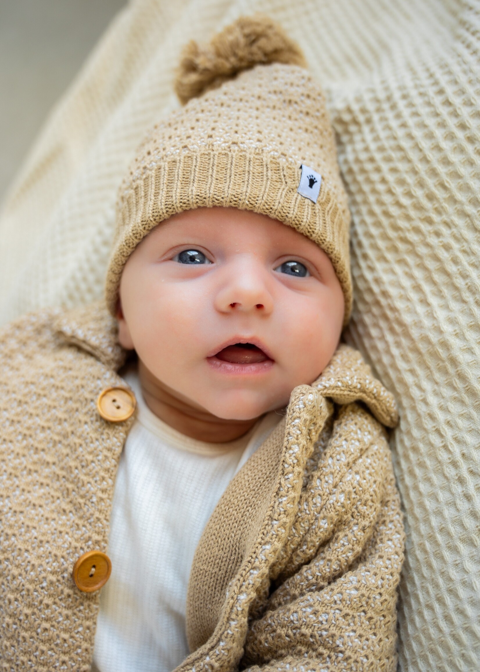 Klein Baby Hat with Pompom Filipe Beige