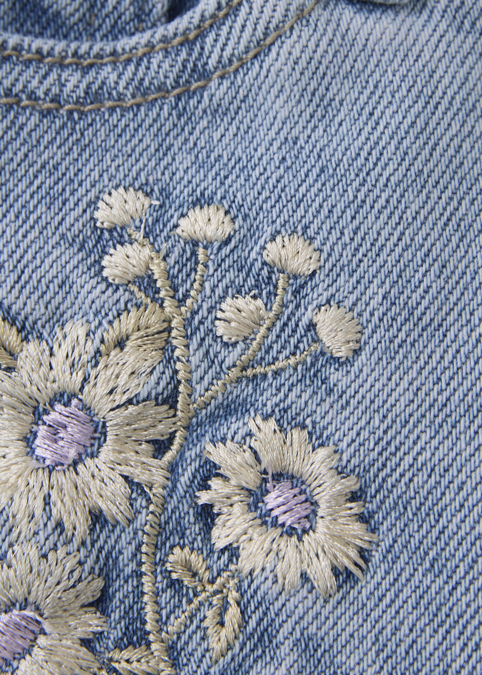 Daily 7 Flared Embroderie Jeans | Medium Denim