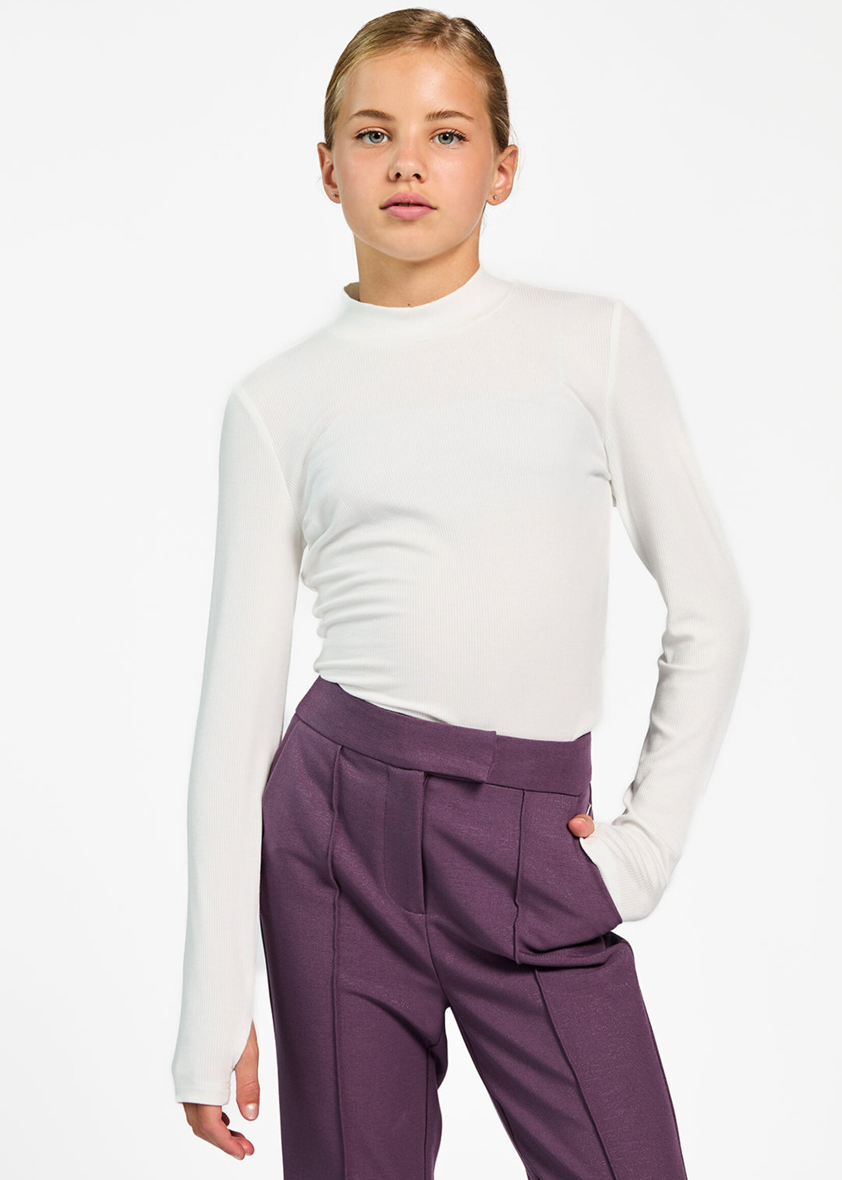 AI&KO Avani Vis | Les Blancs