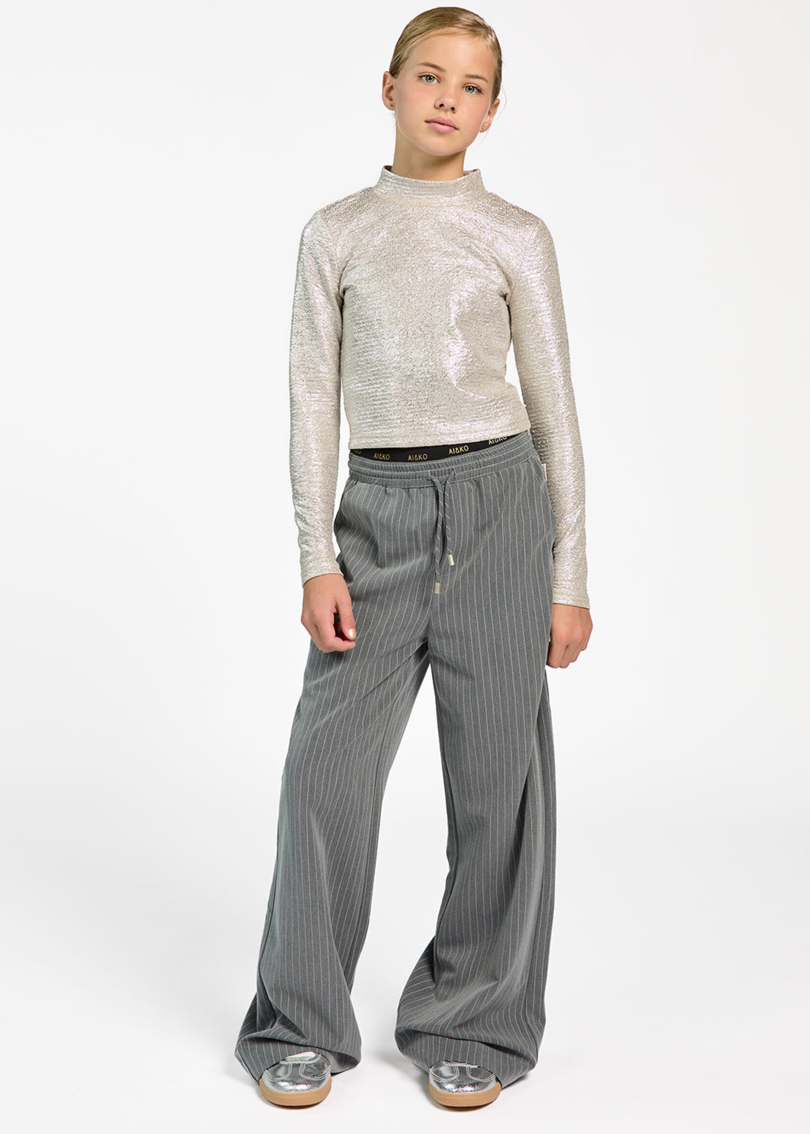 AI&KO Esila pinstripe | Dark Grey