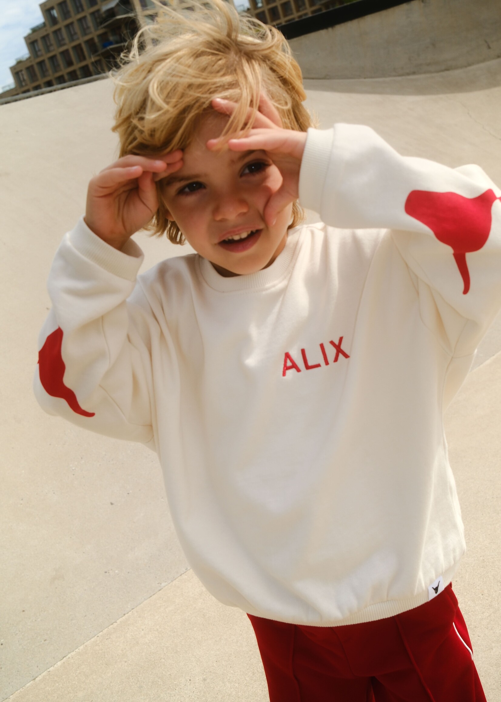 Alix Mini kids knitted bull sleeve sweater | ecru
